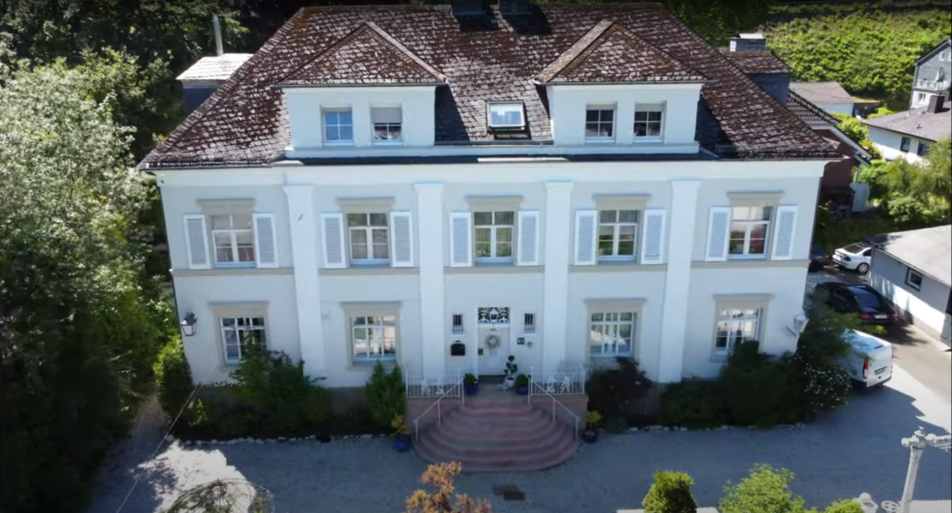 Außenansicht – Villa Eiserfeld, Siegen