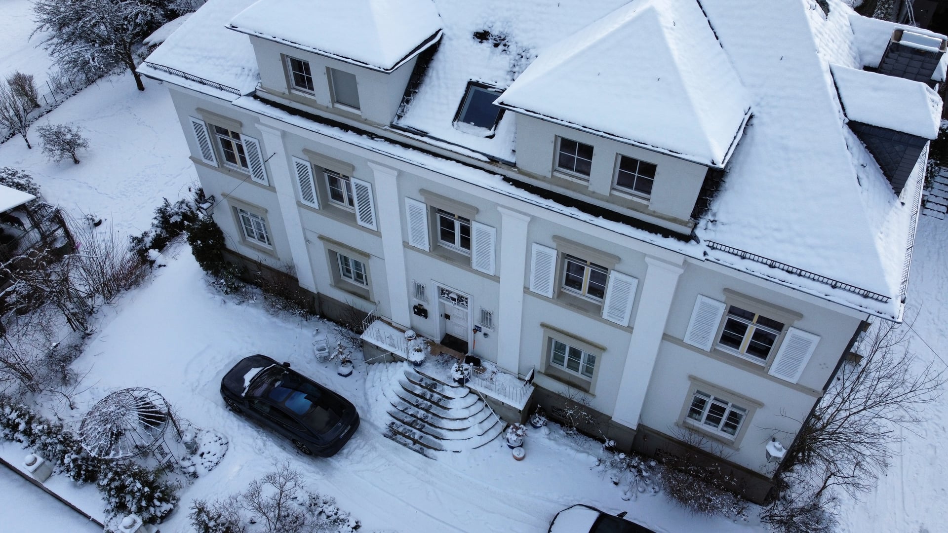 Luftbild im Winter – Villa Eiserfeld, Siegen