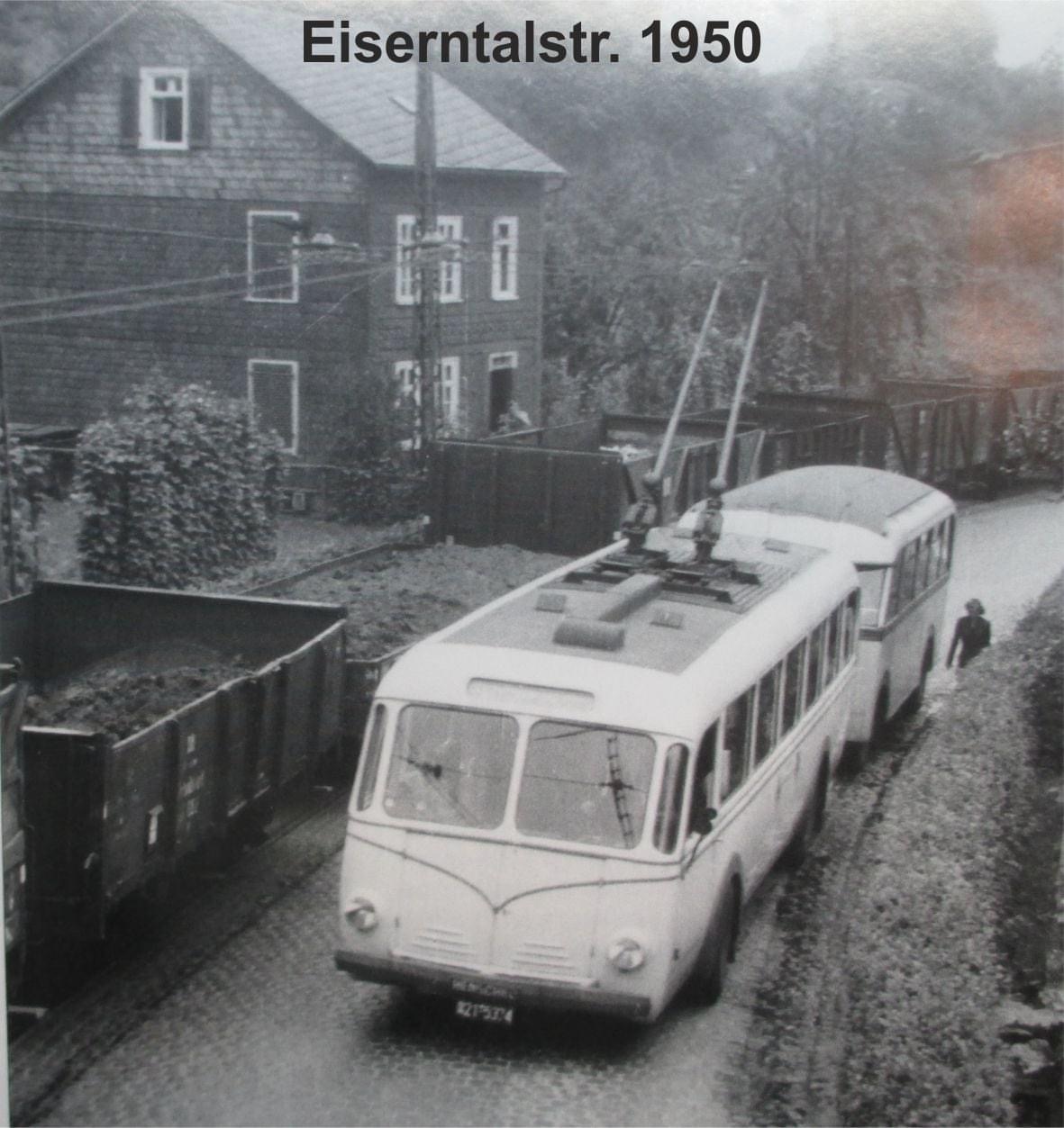 Historische Aufnahme: 1950 · EiserntalstraßE Schienenbus (Eiserfeld)